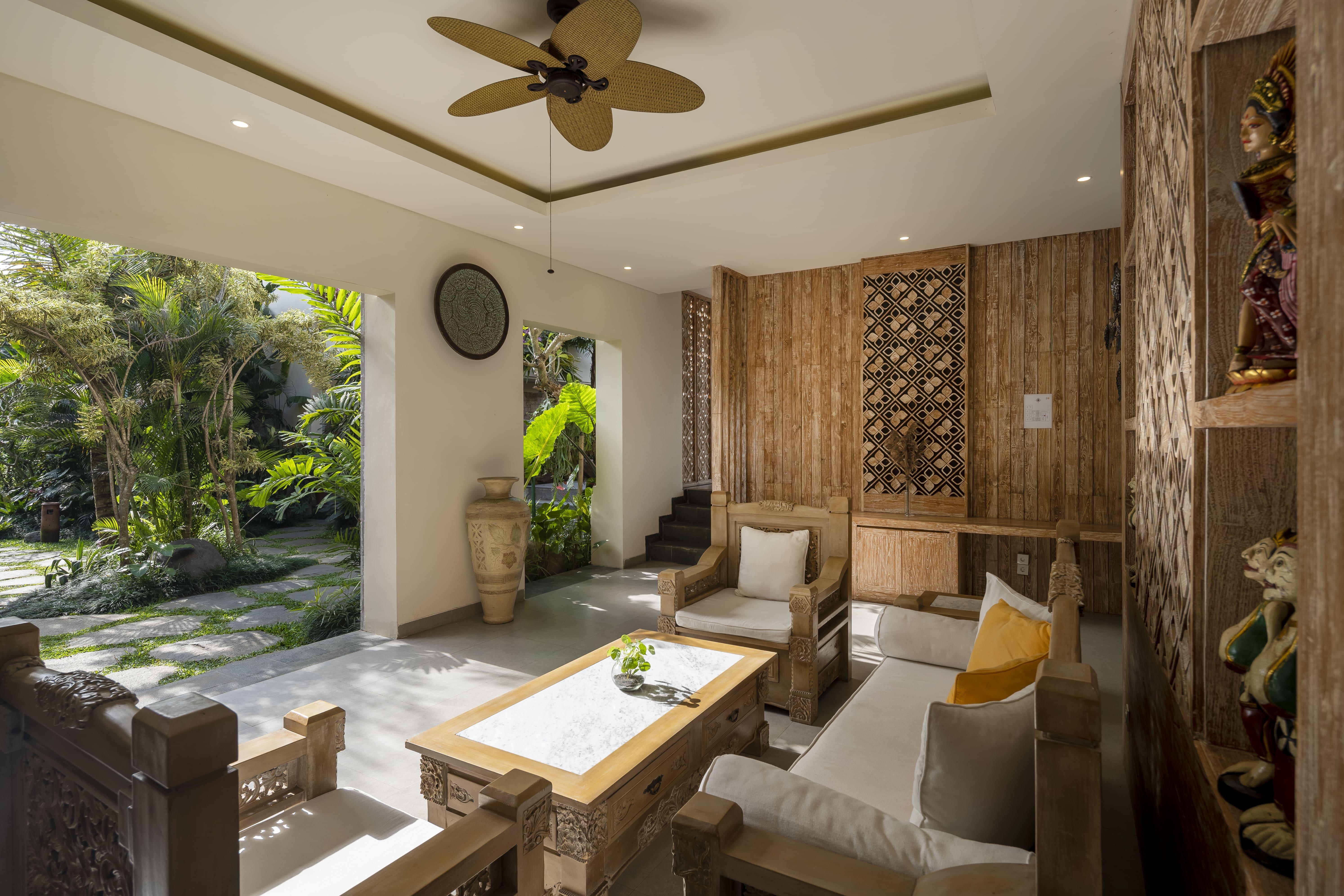 The Sun Of Granary And 4* Ubud